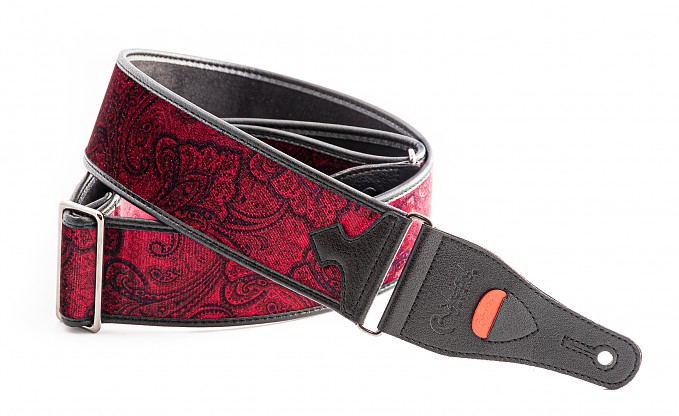 Model T-PAISLEY VELVET Red. Guitar and bass strap, made of a rich and colorful velvet, with microfiber lining and synthetic leather ends with sliding adjustment system.